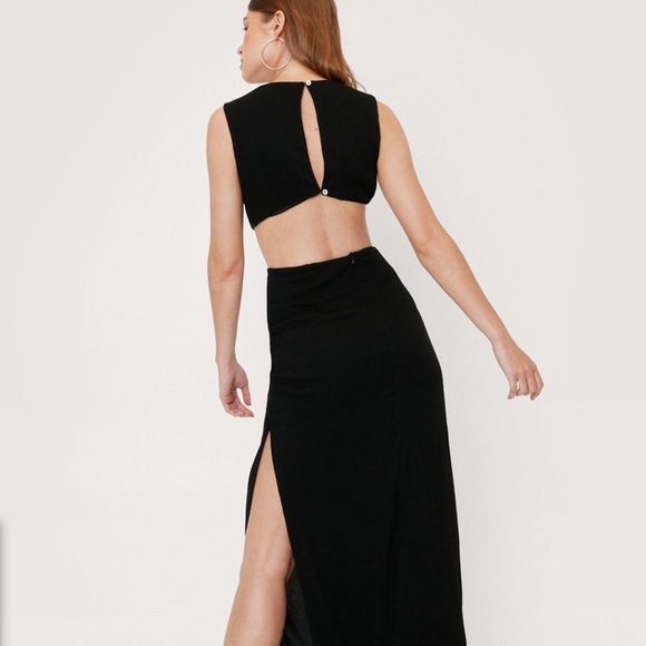 Black Sleeveless Dress - Picture 7 of 7